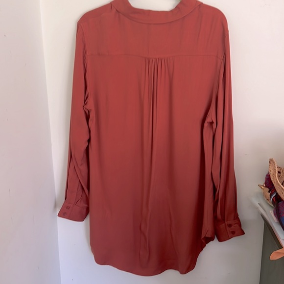 Soft Surroundings Large High Low Faux Pocket Button Up Rust Color - Picture 4 of 6